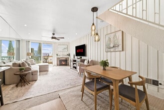 999 N Pacific St in Oceanside, CA - Building Photo - Building Photo