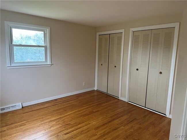 124 N Lorraine Ave in Syracuse, NY - Building Photo - Building Photo