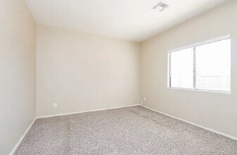 9072 W Hidalgo Ave in Phoenix, AZ - Building Photo - Building Photo