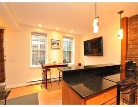 124 Chandler St, Unit A in Boston, MA - Building Photo - Building Photo