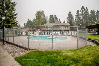 6017 E 6th Ave in Spokane Valley, WA - Building Photo - Building Photo