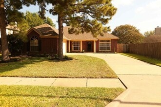 17907 Stoney Glade Ct in Houston, TX - Building Photo - Building Photo