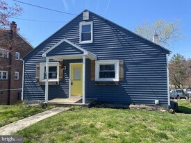 106 S Walnut St in Kennett Square, PA - Building Photo