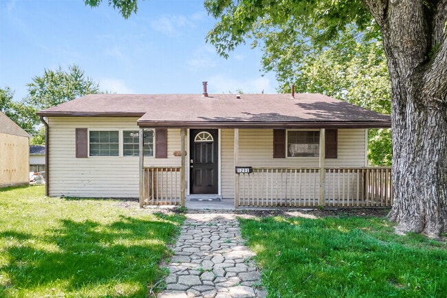 property at 1261 Grovewood Dr