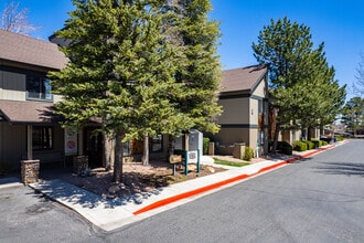 University Square Apartments in Flagstaff, AZ - Building Photo - Building Photo