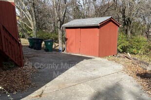 306 Paragon Mills Rd in Nashville, TN - Building Photo