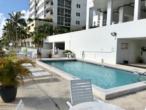 7933 West Dr-Unit -716 in North Bay Village, FL - Building Photo - Building Photo