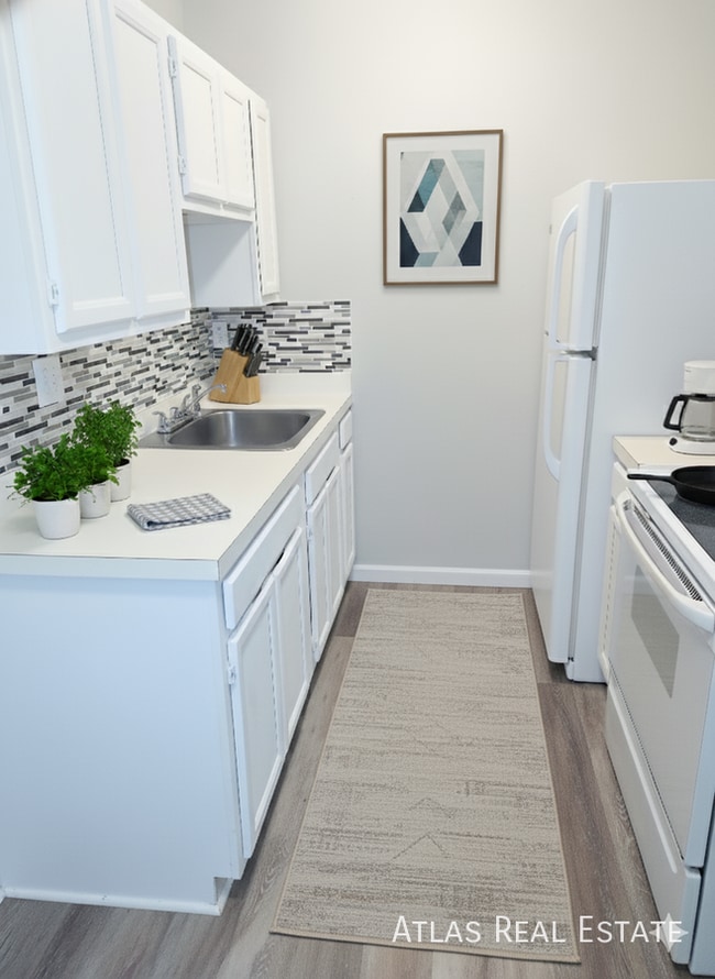 960 W Moreno Ave in Colorado Springs, CO - Building Photo - Building Photo