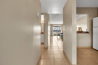 6715 W 26th Dr in Hialeah, FL - Building Photo - Building Photo