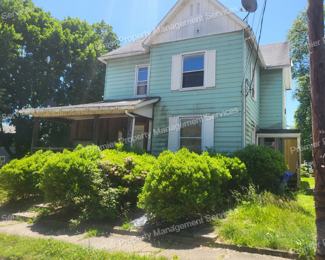 22 Franklin St-Unit -101 in Greenville, PA - Building Photo - Building Photo