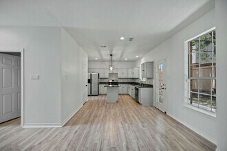 1100 Hyde Park Dr in McKinney, TX - Building Photo - Building Photo