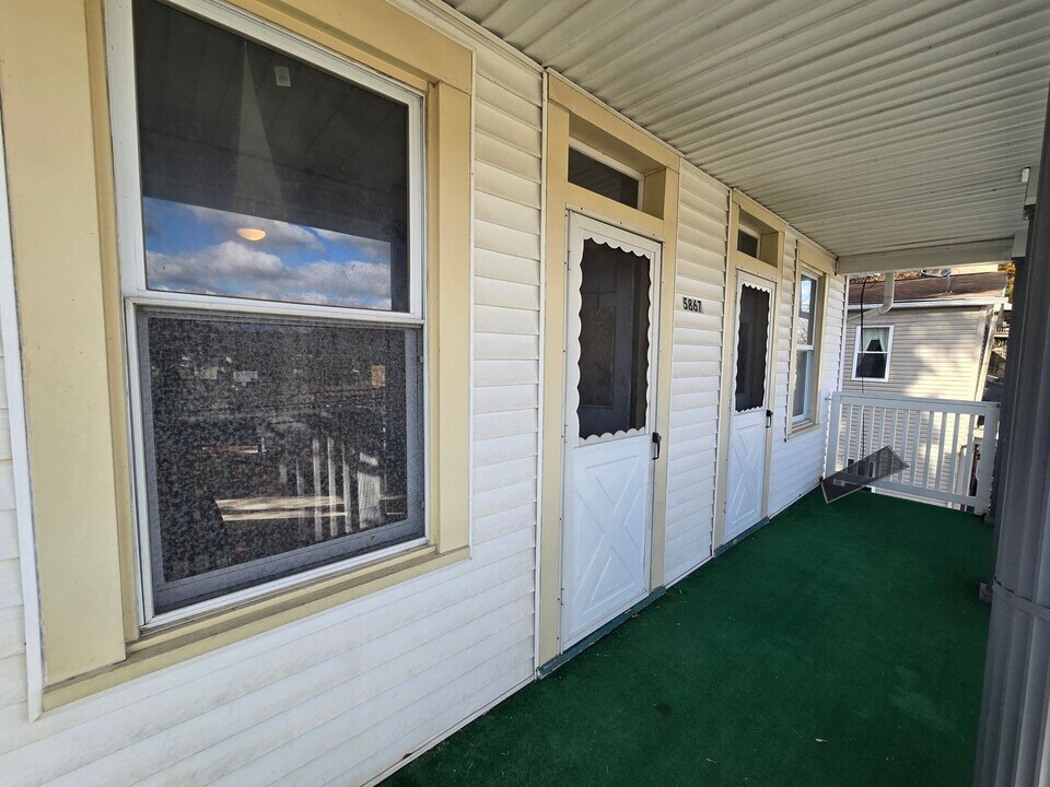 5865-5867-5867 Madison Ave in Export, PA - Building Photo