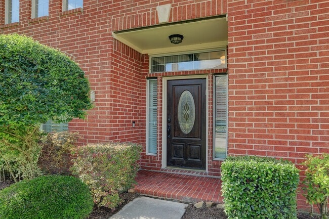 1408 S Friendswood Dr in Friendswood, TX - Building Photo - Building Photo