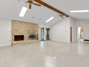 599 Wild Wood Dr in Decatur, TX - Building Photo - Building Photo