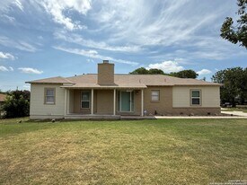1214 Sutton Dr, Unit 05-102R in San Antonio, TX - Building Photo