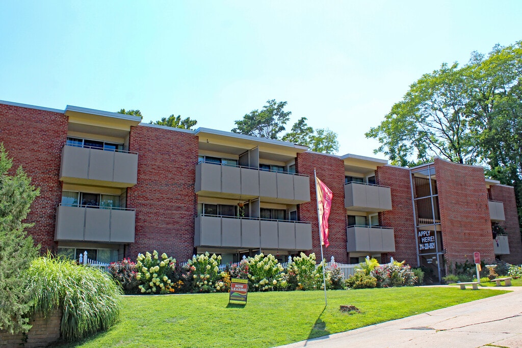 Geneva Apartments St. Louis, MO Apartments