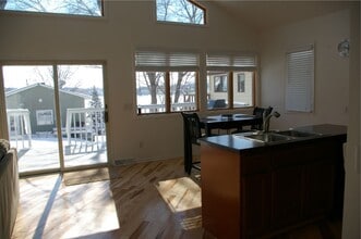 4301 Quaker Trail NE in Prior Lake, MN - Building Photo - Building Photo