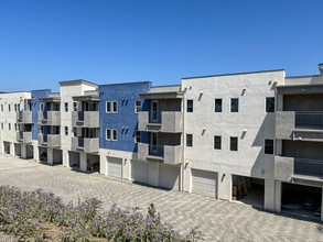 Overlook on 9th in National City, CA - Building Photo - Building Photo