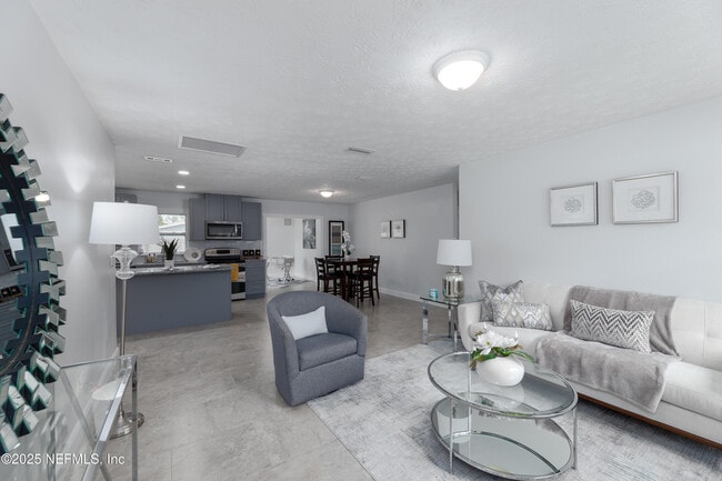 7869 Jolliet Dr in Jacksonville, FL - Building Photo - Building Photo