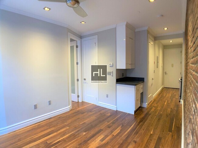 DREAM EAST VILLAGE 3 BED 2 BATH - WON'T LA in New York, NY - Building Photo - Building Photo