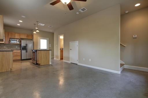 property at 811 W 30th St