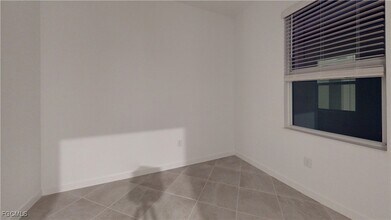 20423 Copperhead Dr, Unit 20905 in Lehigh Acres, FL - Foto de edificio - Building Photo