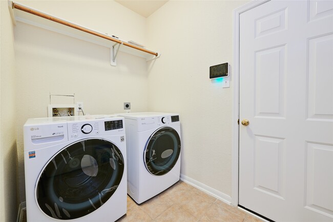 property at 22 W Greenhill Terrace Pl