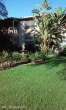 5700 Hazeltine Ave in Van Nuys, CA - Building Photo - Building Photo