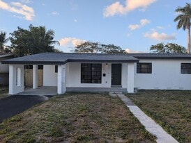 2519 Plunkett St in Hollywood, FL - Building Photo