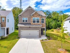 930 Bentley Dr in Fairburn, GA - Building Photo - Building Photo