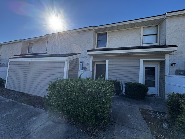 property at 727 S Main St