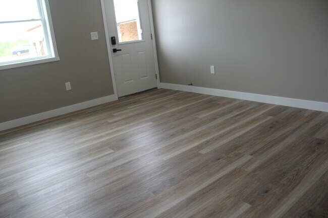 Island Glen #2 in Cumberland, WI - Foto de edificio - Building Photo