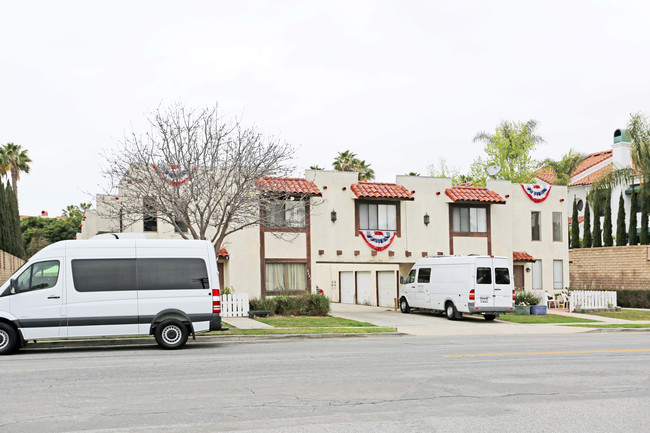 2601 Huntington St in Huntington Beach, CA - Building Photo - Building Photo