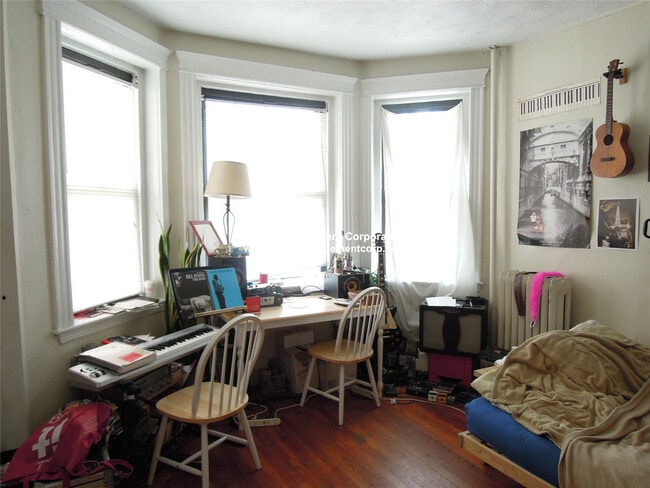 property at 204 Hemenway St