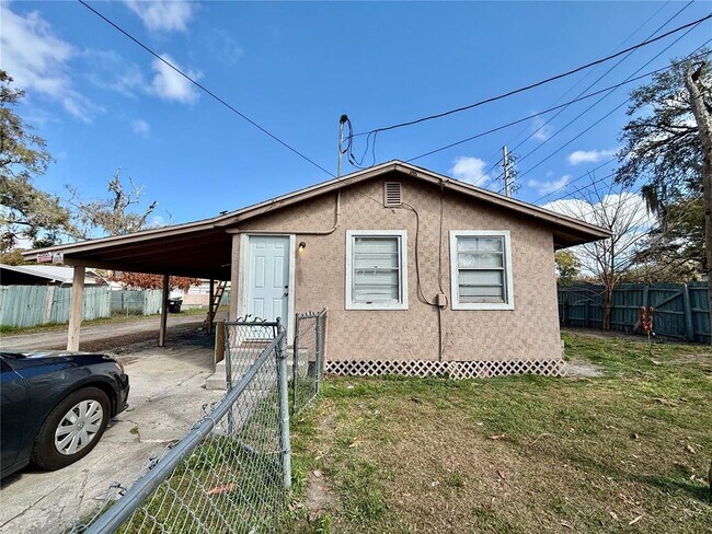 3908 S Nashville Ave in Orlando, FL - Building Photo - Building Photo