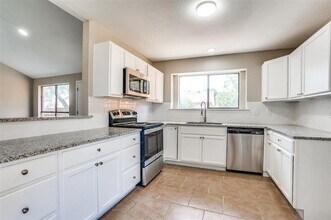 2678 Fairmont Dr in Grand Prairie, TX - Building Photo - Building Photo