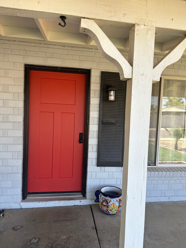 8226 E Mitchell Dr in Scottsdale, AZ - Building Photo - Building Photo