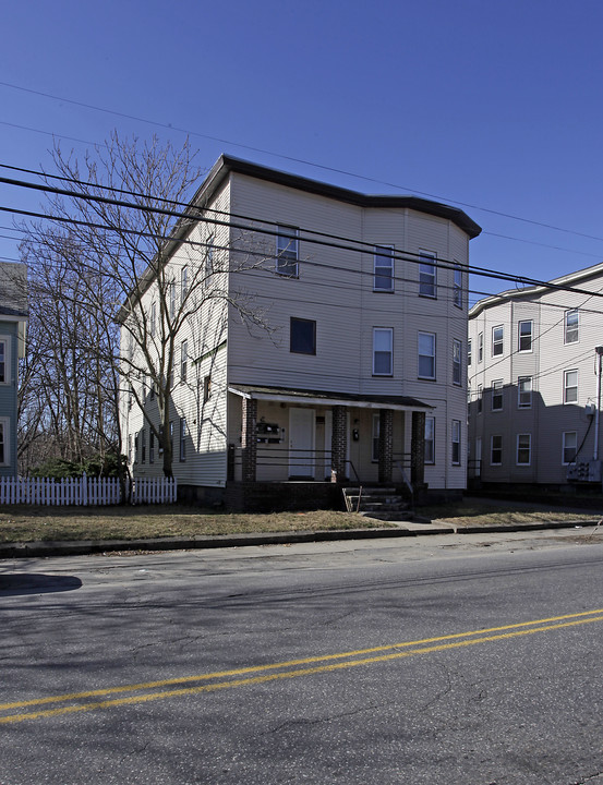 211 Mechanic St in Leominster, MA - Building Photo