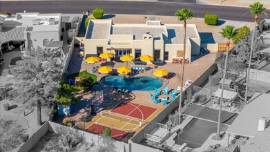 16210 N 53rd Ave in Glendale, AZ - Building Photo - Building Photo