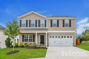 741 Rolling Creek Cir in Clayton, NC - Building Photo