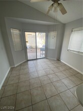 6528 Burlwood Way in Las Vegas, NV - Building Photo - Building Photo