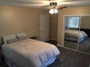 6004 W Wells St in Wauwatosa, WI - Building Photo - Building Photo