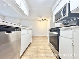 10346 Commerce Ave, Unit 9 in Los Angeles, CA - Building Photo