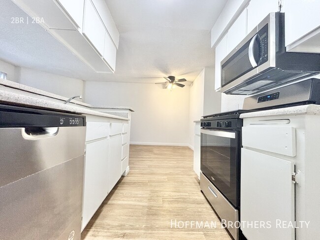 property at 10346 Commerce Ave