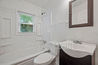 1224 32nd St in Newport News, VA - Building Photo - Building Photo