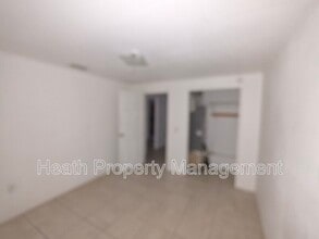 504 6th Ave NW in Largo, FL - Building Photo - Building Photo