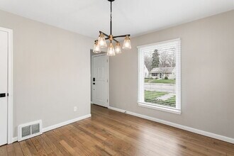 410 W Angela Blvd in South Bend, IN - Building Photo - Building Photo