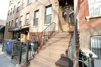 568 Henry St in Brooklyn, NY - Building Photo - Building Photo