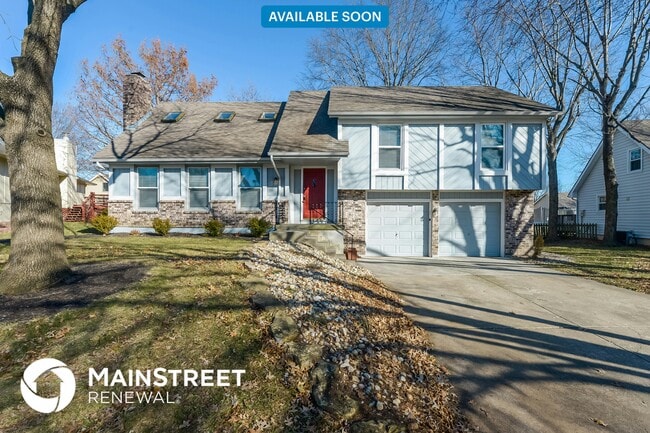 property at 1141 NE Clubhouse Ct