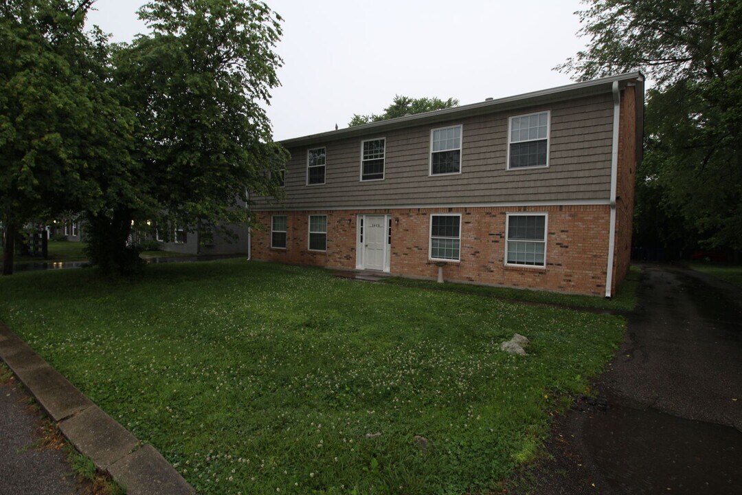 3406 Breckenridge Ln in Louisville, KY - Building Photo